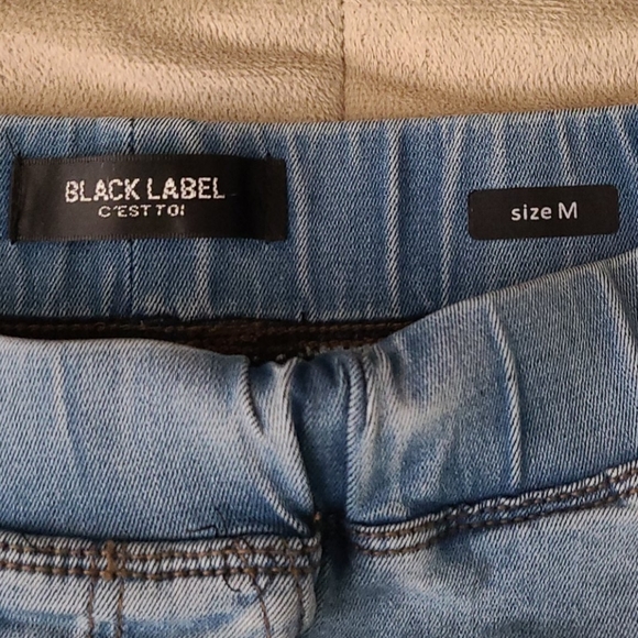 Jeans - Picture 5 of 7
